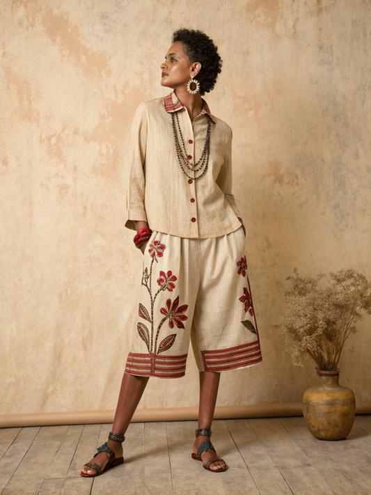 Cotton and linen women's shirt and five length pants set